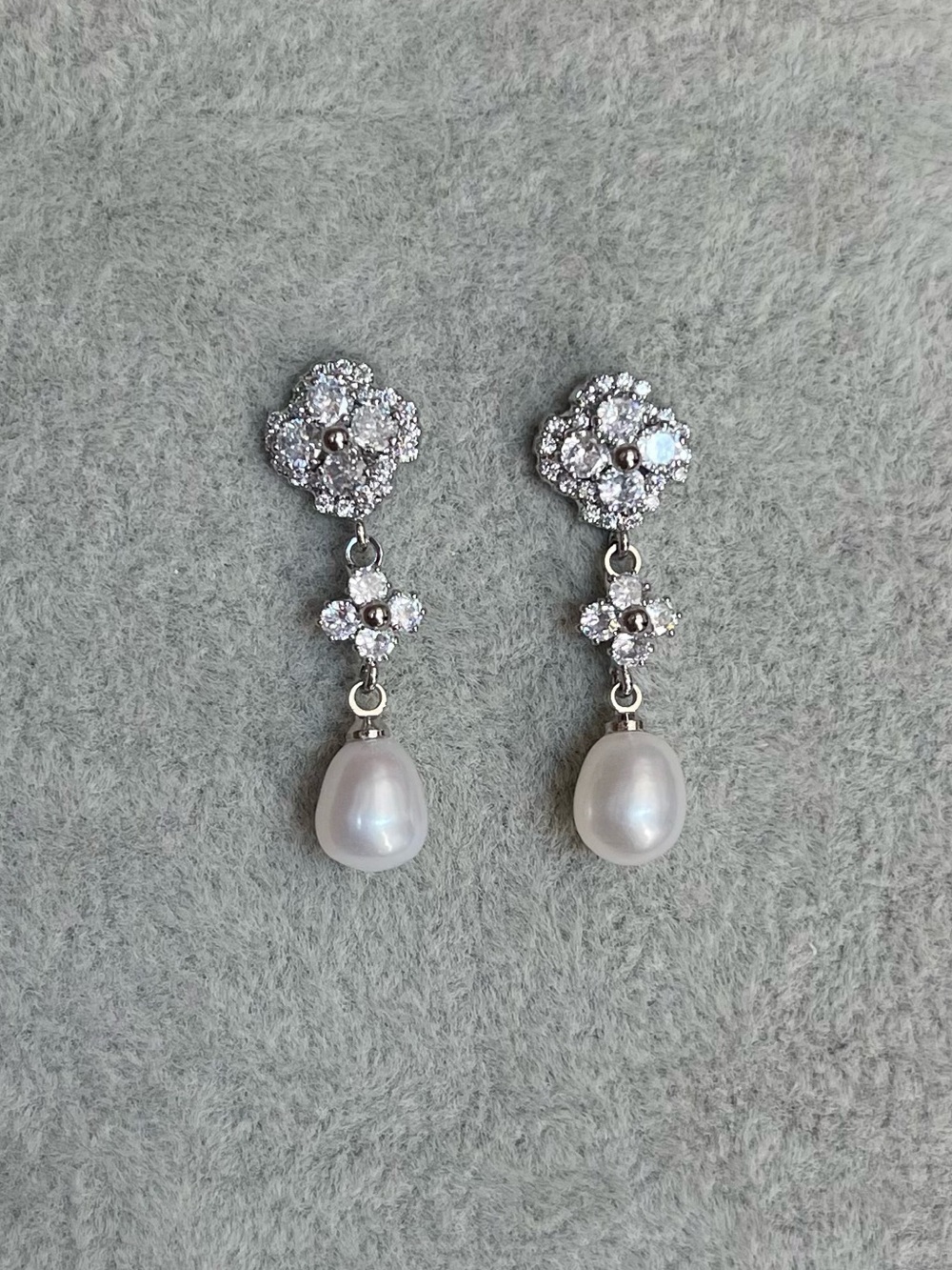 Freshwater Pearl Drop Crystal Cluster Dangle Earrings - White